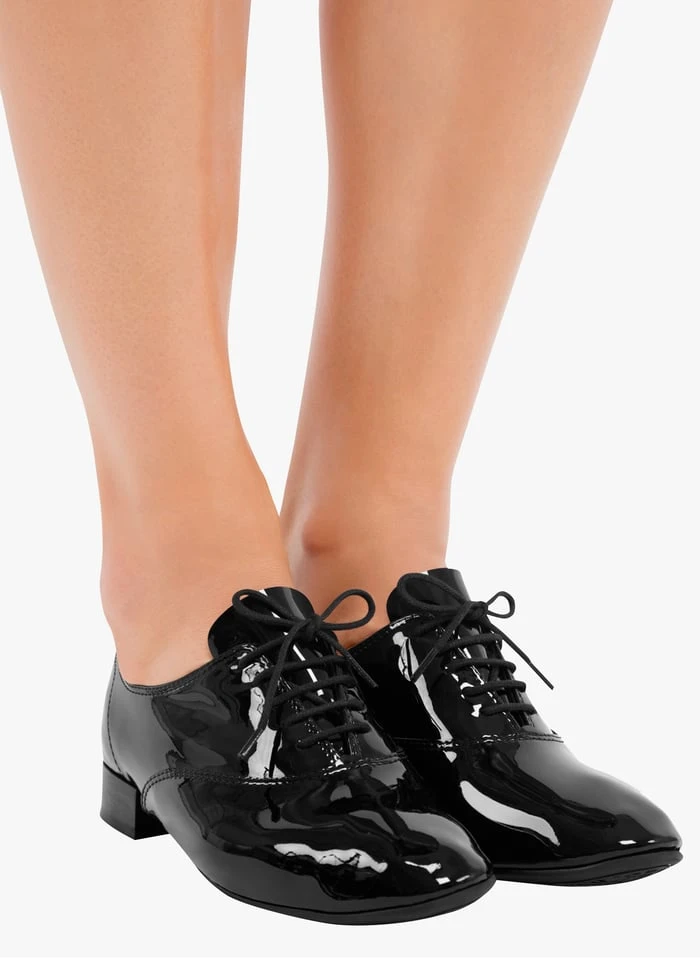 Repetto CHARLOT - Richelieu En Cuir Vernis | Noir 6 Repetto CHARLOT - Richelieu En Cuir Vernis | Noir – Image 4