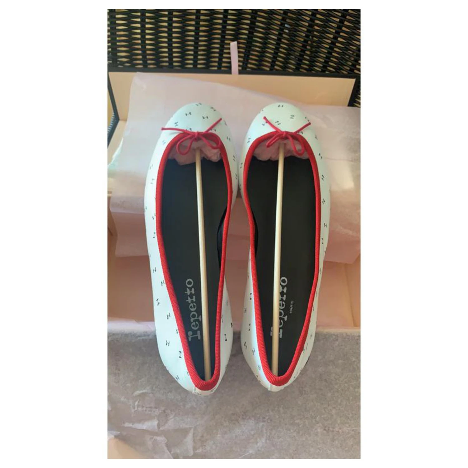 Ballerines Repetto Lili Noir Blanc Rouge 5 Ballerines Repetto Lili Noir Blanc Rouge – Image 3