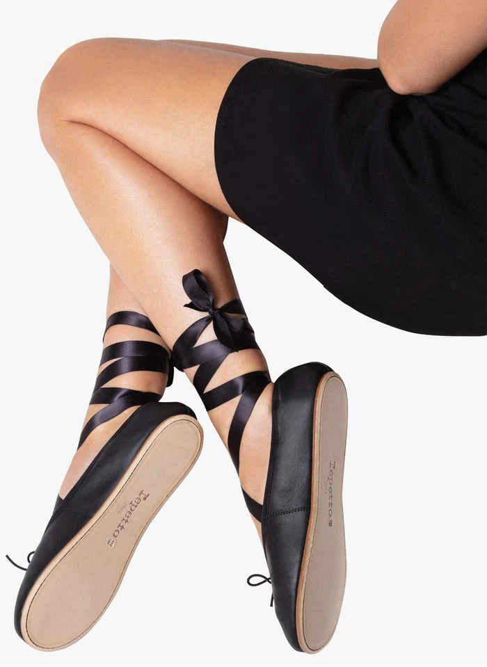 Repetto SOPHIA - Ballerines à Lacets En Cuir De Veau | Noir 6 Repetto SOPHIA - Ballerines à Lacets En Cuir De Veau | Noir – Image 4